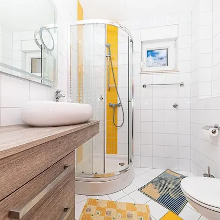Lenko Apartment Makarska
