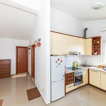 Lenko Apartment Makarska