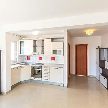 Apartment Lenko